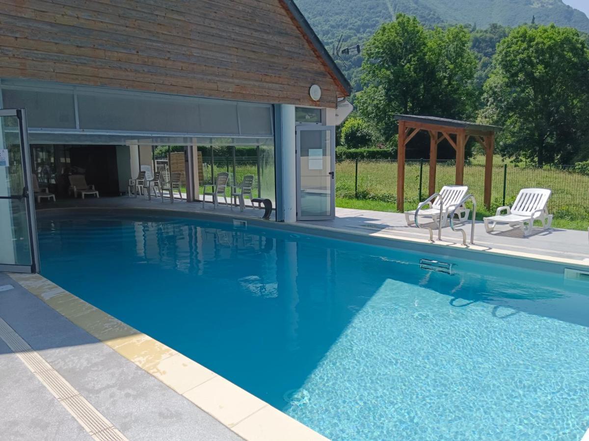 Appartamento Luzval Duplex Avec Balcon Luz-Saint-Sauveur Esterno foto