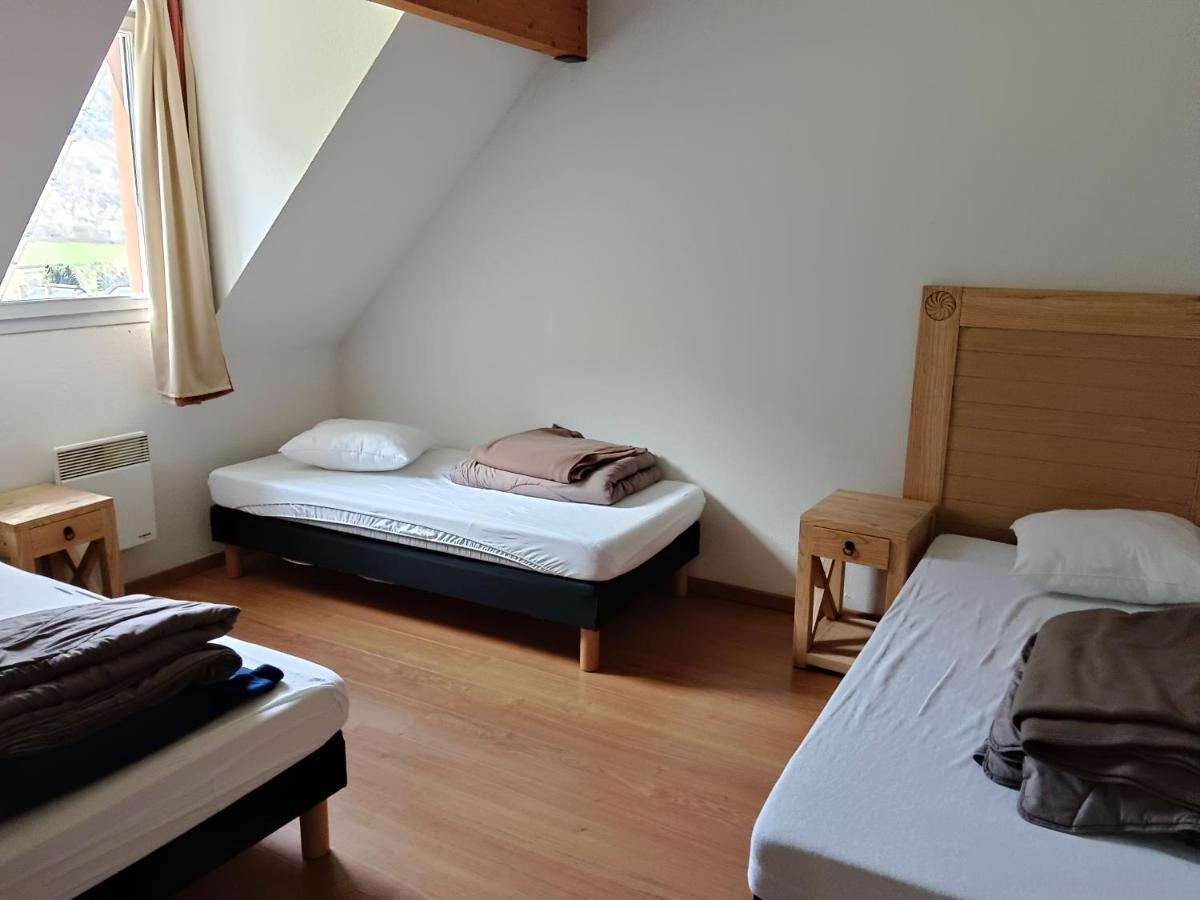 Appartamento Luzval Duplex Avec Balcon Luz-Saint-Sauveur Esterno foto