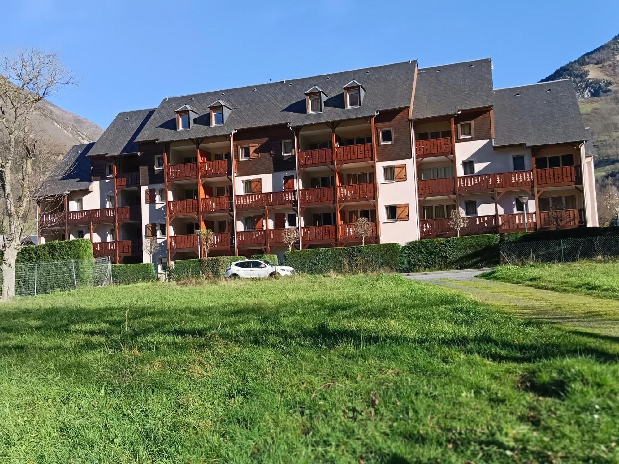 Appartamento Luzval Duplex Avec Balcon Luz-Saint-Sauveur Esterno foto
